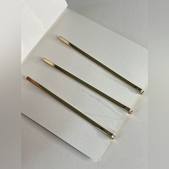 CHANEL Black Mirror with Hairpins - Picture 5 of 5